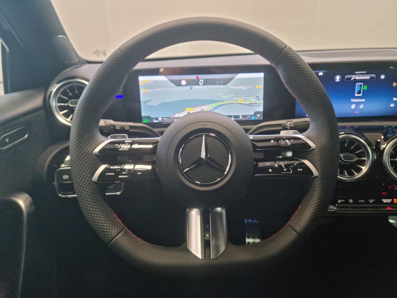 Image Mercedes-Benz CLASSE A 250 e Hybrid EQ AMG Line  